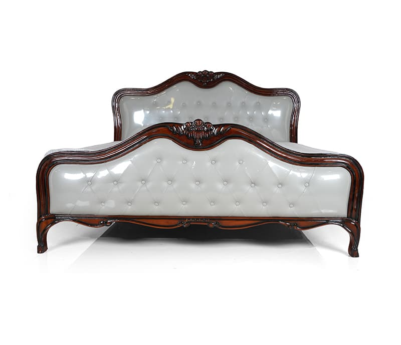 Tufted Model Double – image 4