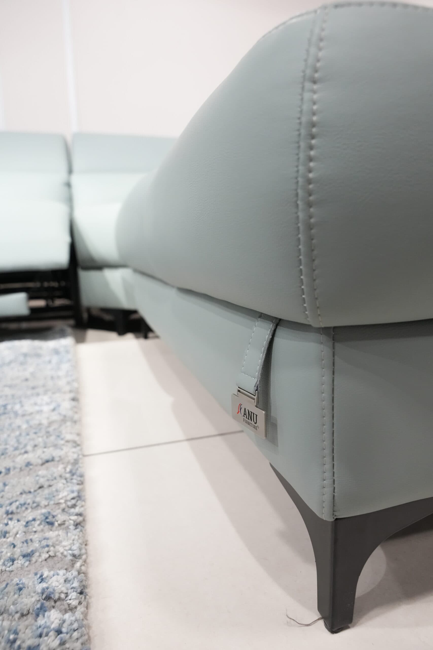 Gallary Lounge – image 7