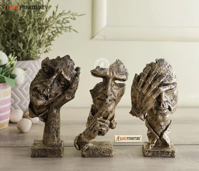 Show pieces / Figurines